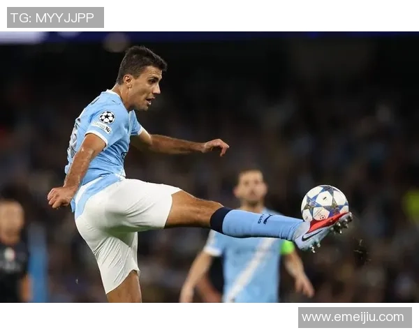 西甲惊天冷门那不勒斯狂胜曼城五球集锦引发全场沸腾